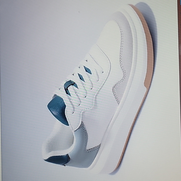 Universal Thread Flora lace up trendy sneakers white blue tan memory foam 8 NEW… - Picture 1 of 6